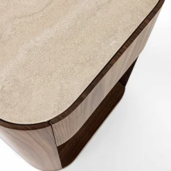 Alma Comodino a 1 cassetto in noce con piano in marmo travertino*Carpanelli Online