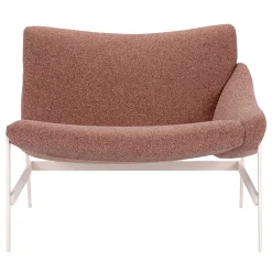 Amaca sinistra Bouclé marrone e sedia da salotto bianca di Debonademeo*Adrenalina Best