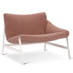 Amaca sinistra Bouclé marrone e sedia da salotto bianca di Debonademeo*Adrenalina Best