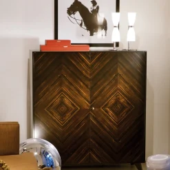 Armadio alto Michel*DOM Edizioni