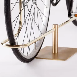 Cavalletto da parcheggio bi-traccia by Masanori Mori*Mingardo Clearance