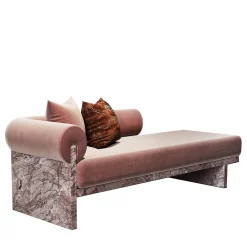 Chaise Longue Luna in marmo Siena rosa e seta mohair di Sheree Stuart Design*Fuda Best