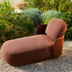 Chaise longue Mochi in pelle e tessuto marrone di Studiopepe*Exteta New