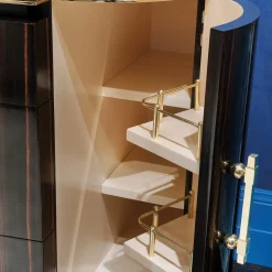 Comò in ebano*Provasi