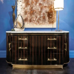 Comò in ebano*Provasi