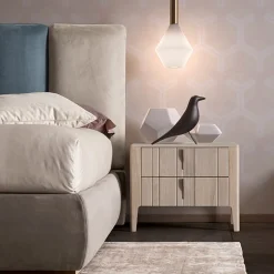 Comodino Domino a 2 cassetti in noce canaletto beige*Modesign Hot