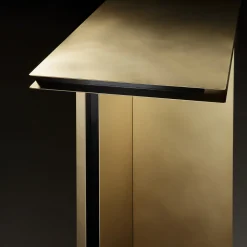 Console Folio in ottone di DRAW Studio*De Castelli Sale