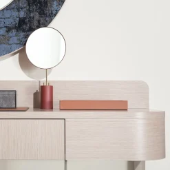 Console luminosa Iside di Ciarmoli Queda Studio*UNO Contract Clearance