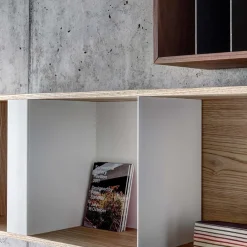 Contenitore pensile T Box Long Walnut di Act_Romegialli*Fioroni New