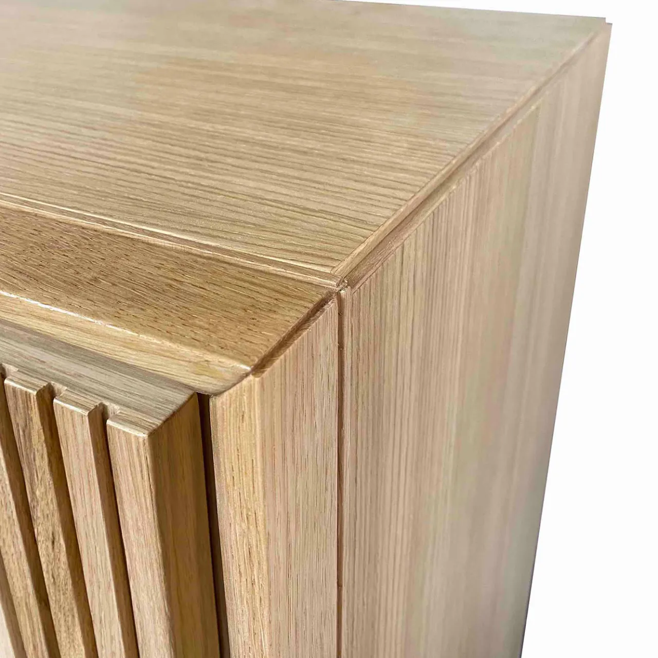 Credenza a 4 porte Fuga di Mascia Meccani*Meccani Design Online