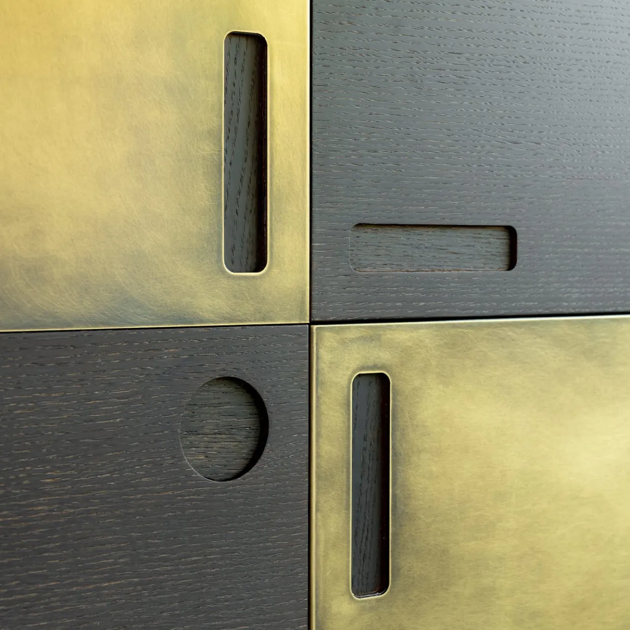 Credenza Carrè*TrackDesign