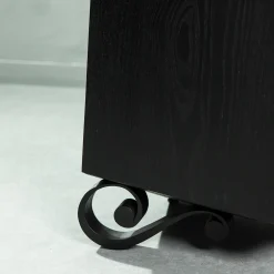 Credenza Conforme Al Plastico in Rovere Nero Laccato*Paolo Pallucco