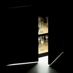 Credenza Fluxus con piano in marmo nero Aziz*Sicis