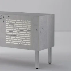 Credenza Le formiche nere Intarsia di Emilio Isgrò*Laura Meroni