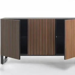 Credenza Leon On The Base di StH*Horm Best