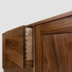 Credenza Minimalista in Noce*Ebanisteria Roberto Gambella