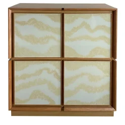 Credenza quadrata a 4 ante in vetro e rovere di Mascia Meccani*Meccani Design Outlet