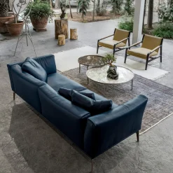 Divano Horizon in pelle blu di Giuseppe Bavuso*Alivar Best