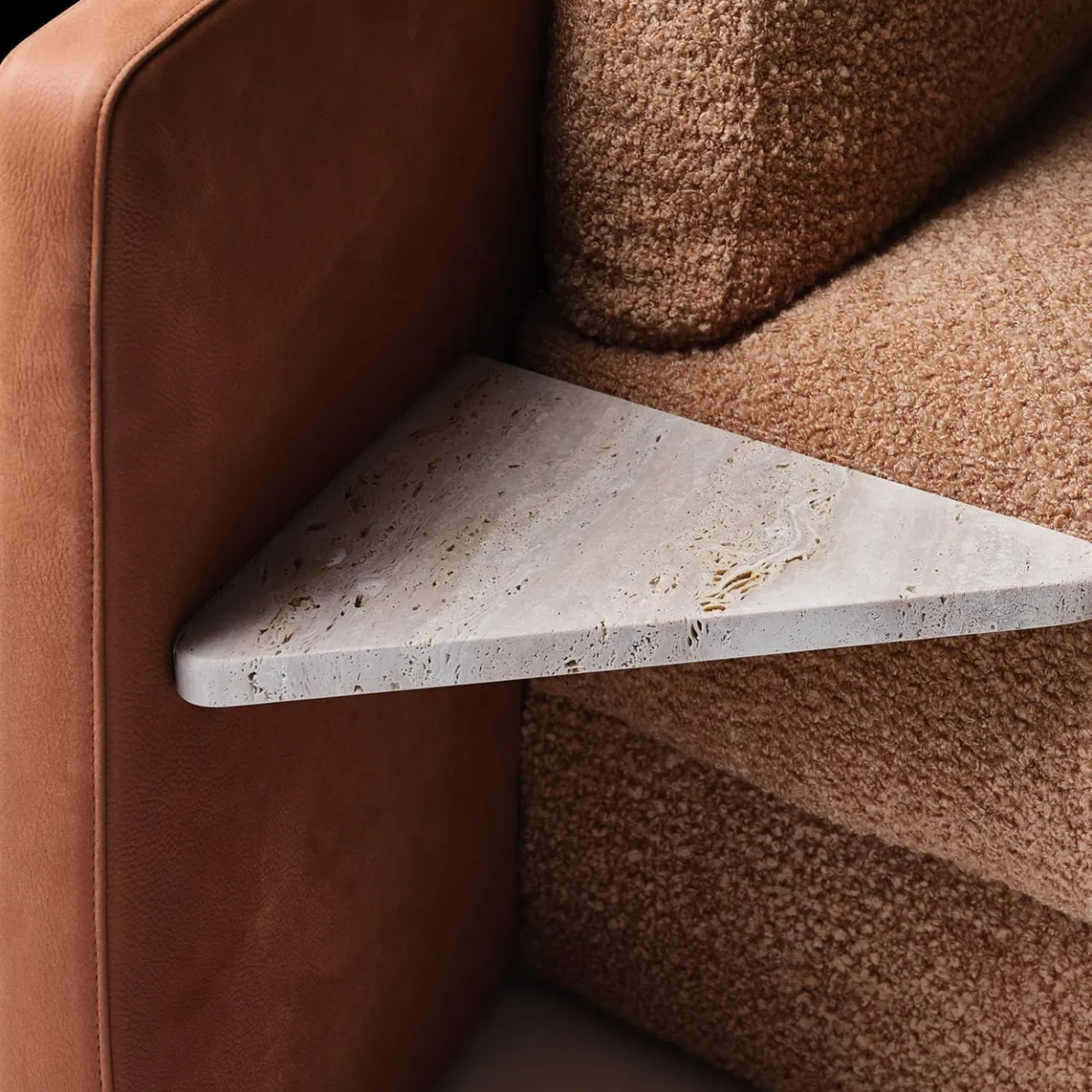 Divano Lilith in tessuto marrone con ripiani integrati*Black Tie New