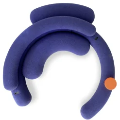 Divano Nefelibata blu di Stormo Studio*Adrenalina Sale