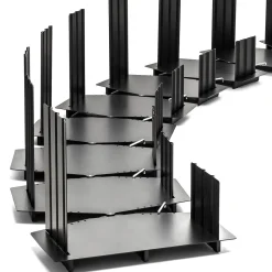 Divano rosso Osaka di Pierre Paulin*La Cividina Outlet