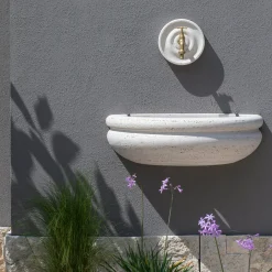 Lavabo da esterno in travertino beige Rasna*Veltha Outdoor Stone Design Best