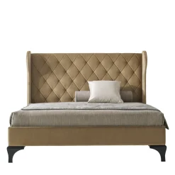 Letto imbottito beige con gambe in legno di faggio*LCI_DECORA Hot