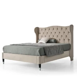Letto imbottito beige con gambe in legno di faggio e metallo*LCI_DECORA Online