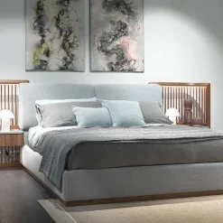 Letto in noce con comodini incorporati e struttura del letto imbottita*Annibale Colombo Discount