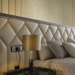 Letto Matrimoniale Princess in Pelle Trapuntata Beige e Noce Canaletto*Franco Bianchini Hot