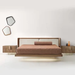 Letto Milà in Noce Canaletto con Cuscini in Bouclé Ostrica*Modesign Best