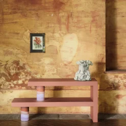 Libreria Alberoni rossa di Patricia Urquiola*Cimento Sale