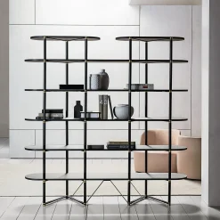 Libreria Boomerang in metallo nero e ottone con 6 ripiani di Pietro Russo Design*Casamilano Outlet