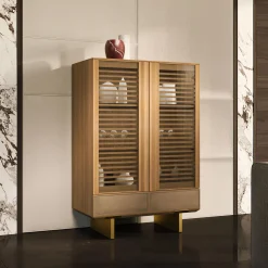 Madia Solferino in noce Canaletto naturale ante vetro doghe cassetto pelle*Arcari Arredamenti