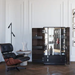 Mobile bar Teomondo a 2 porte in eucalipto fumé*Ultramobili Clearance