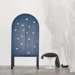 Mobile contenitore Blossom Blue con doppie ante e inserti in ceramica*Sergio Mannino Studio Outlet