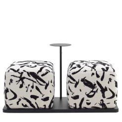 Ottomano a due posti Bon Bon in tessuto bianco e nero con tavolino*Sitia Hot