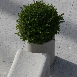 Panchina da esterno in pietra peperino grigia Tinia*Veltha Outdoor Stone Design Best