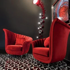 Poltrona a conchiglia in velluto rosso*Ros Italia Interiors Online