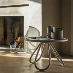 Poltrona a dondolo Schaukelstuhl White di Gebrüder Thonet*Gebrüder Thonet Vienna GmbH (GTV) – Wiener GTV Design Discount