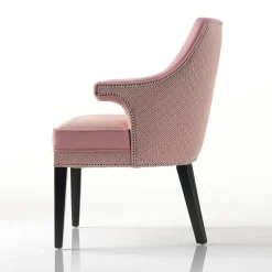 Poltrona con borchie rosa*Morello Gianpaolo Best