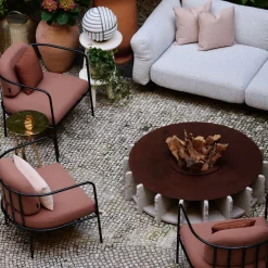 Poltrona Dolmen Sandalo di Margherita Rui*Dante Negro Sale