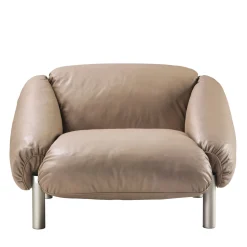 Poltrona Flo in pelle beige di Lorenza Bozzoli*Ghidini 1961 Online