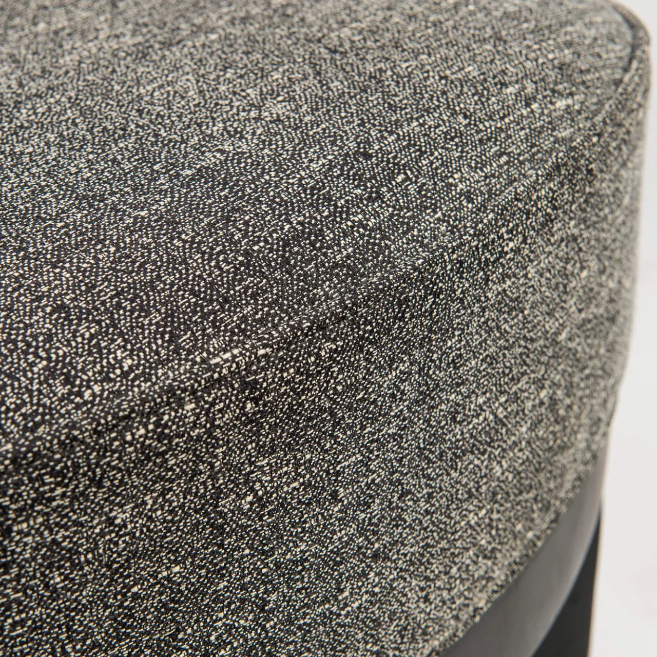 Poltrona Gazzella in tessuto grigio mélange*Selezioni Domus Hot