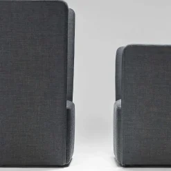 Poltrona grigia con schienale alto in velluto*La Cividina Hot