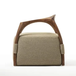 Poltrona in legno massiccio Chassis Canaletto Noce e rivestimento in tessuto*Durame New