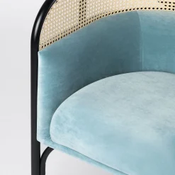 Poltrona in velluto azzurro Targa Petit*Gebrüder Thonet Vienna GmbH (GTV) – Wiener GTV Design New