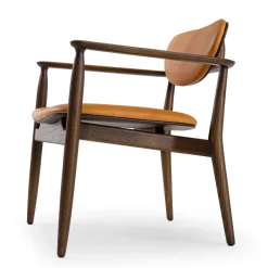 Poltrona Regina in rovere marrone chiaro con rivestimento in pelle*Borzalino