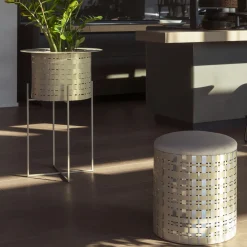 Pouf cilindrico Nimbus 40 in alluminio champagne*Splot Design