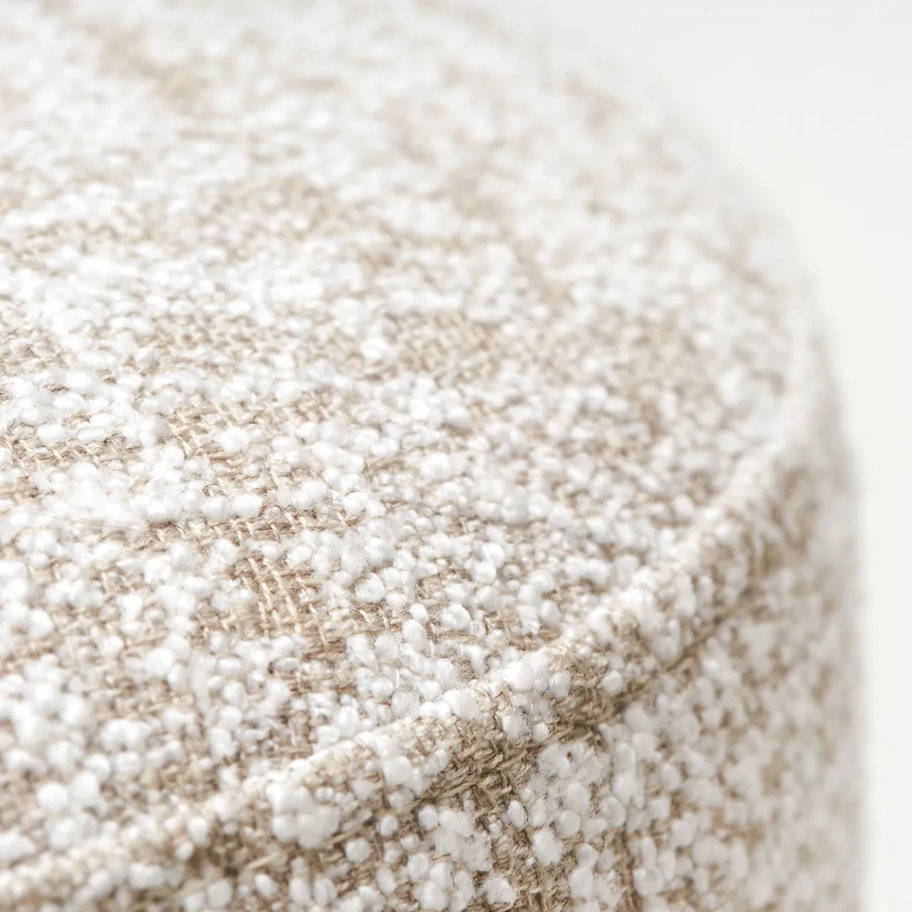 POUF EROSIONE CIRO DI CIARMOLI QUEDA STUDIO*UNO Contract Outlet